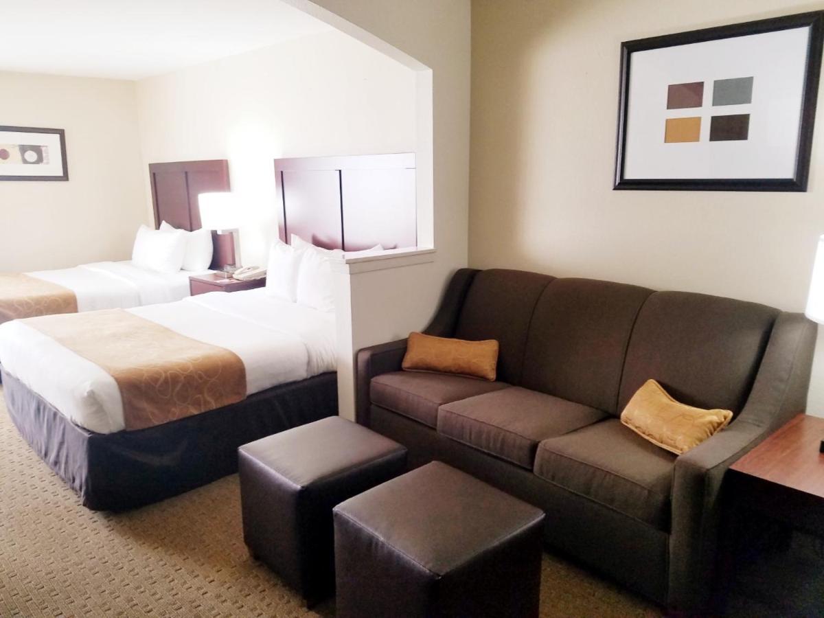 Quality Suites Las Colinas Center Irving Zewnętrze zdjęcie