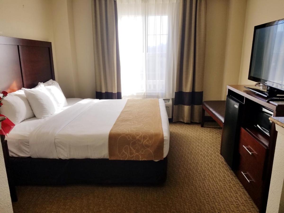 Quality Suites Las Colinas Center Irving Zewnętrze zdjęcie