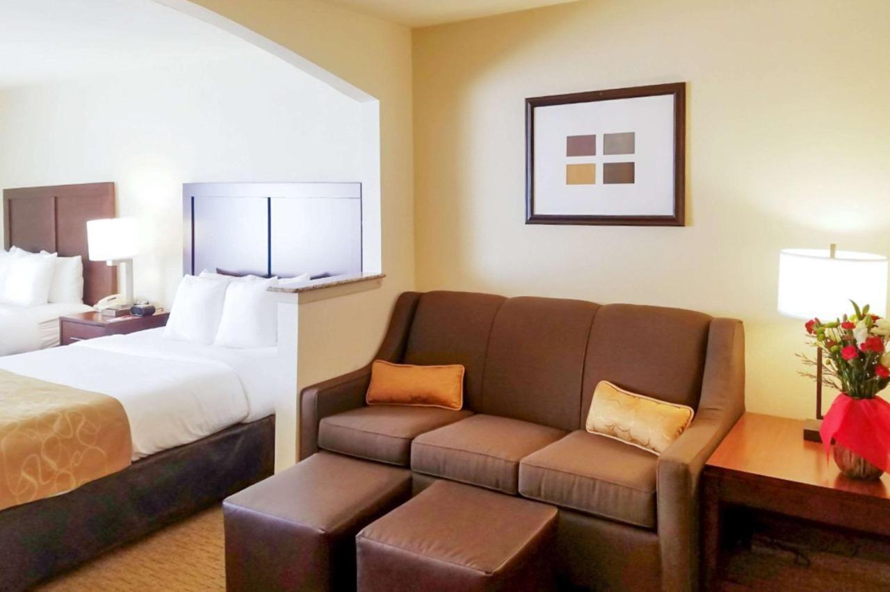 Quality Suites Las Colinas Center Irving Zewnętrze zdjęcie