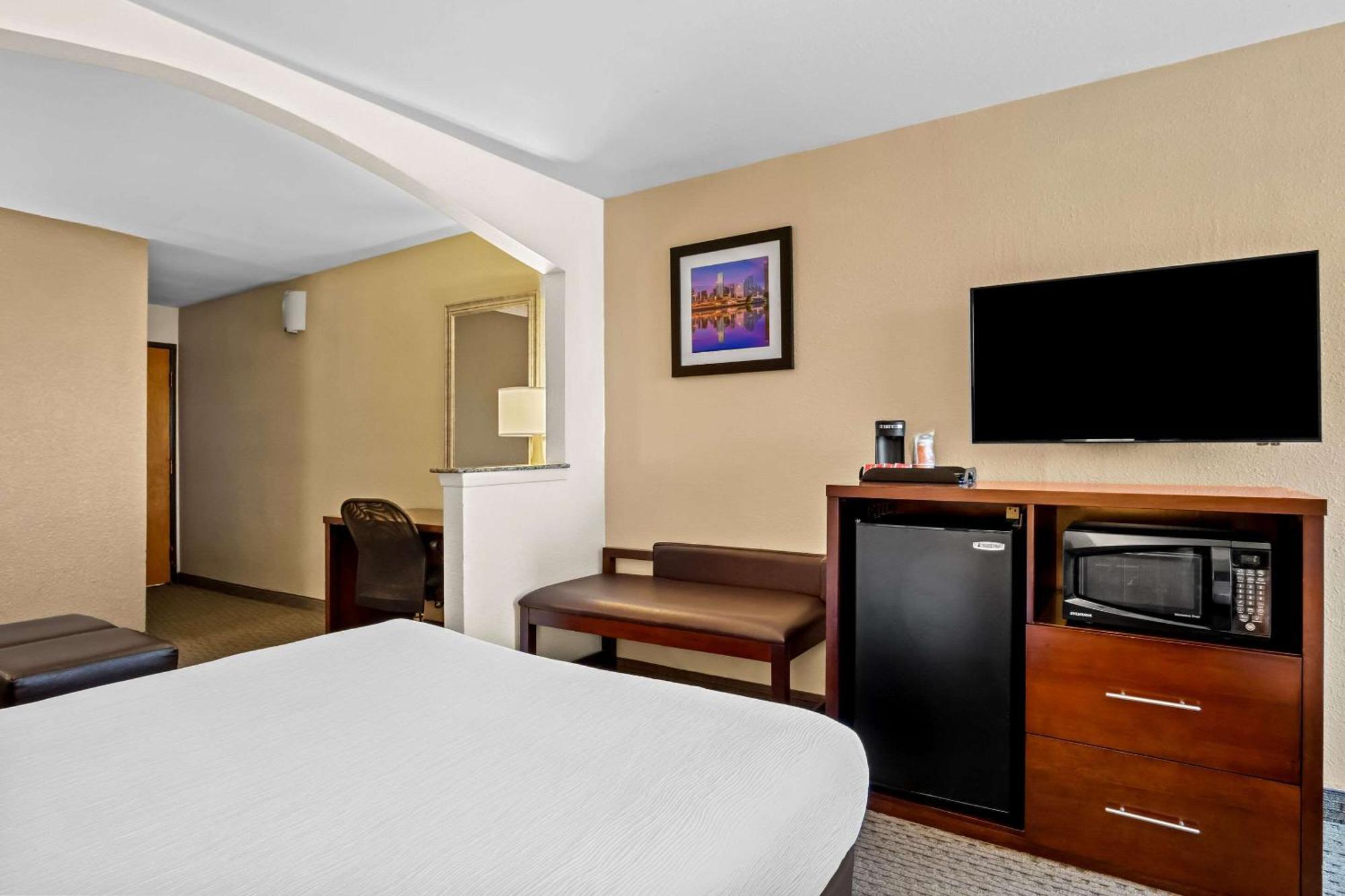 Quality Suites Irving-Las Colinas Zewnętrze zdjęcie